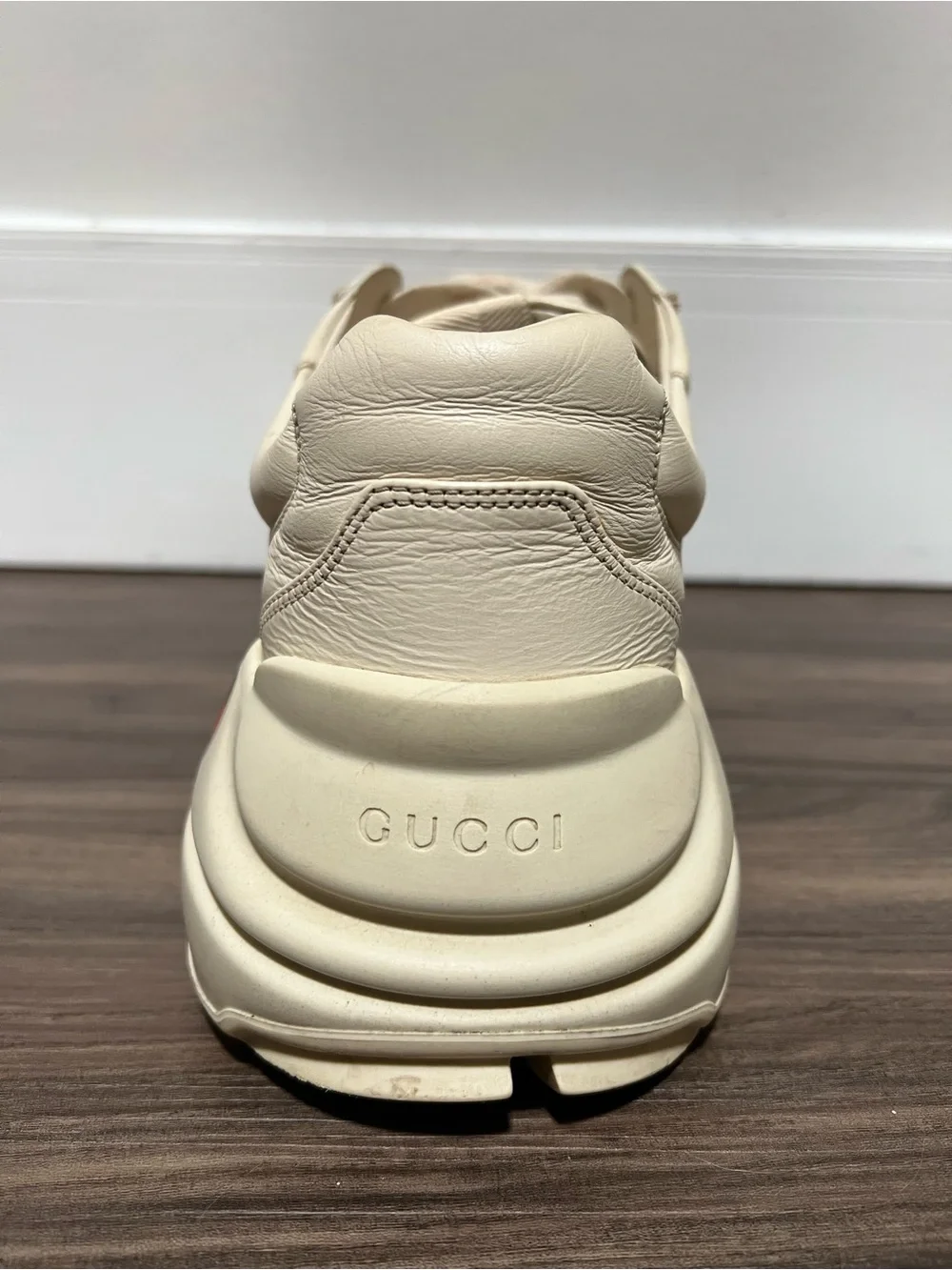 100% Authentic Gucci Rhyton Leather Sneaker Size 9 US, 8 Gucci